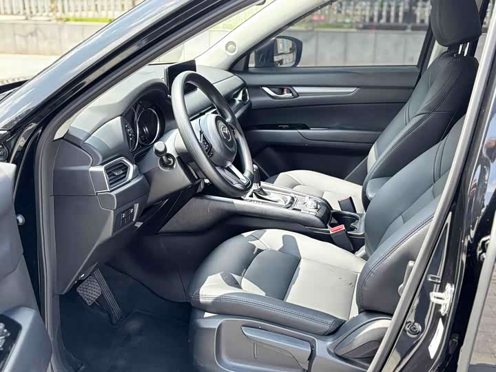 Mazda CX-5 2025 2025款 2.0L 自动两驱舒适型