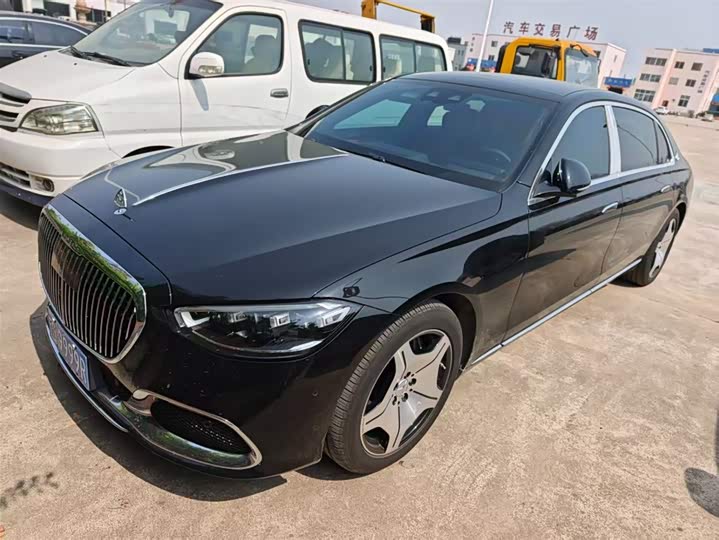 Zdjęcie 1 - Mercedes-Benz Maybach S-Class