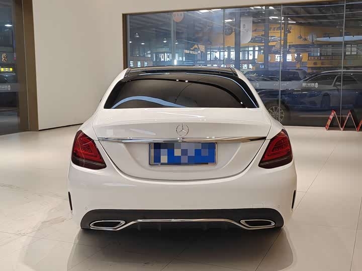 Фото 9 - Mercedes-Benz C-Class
