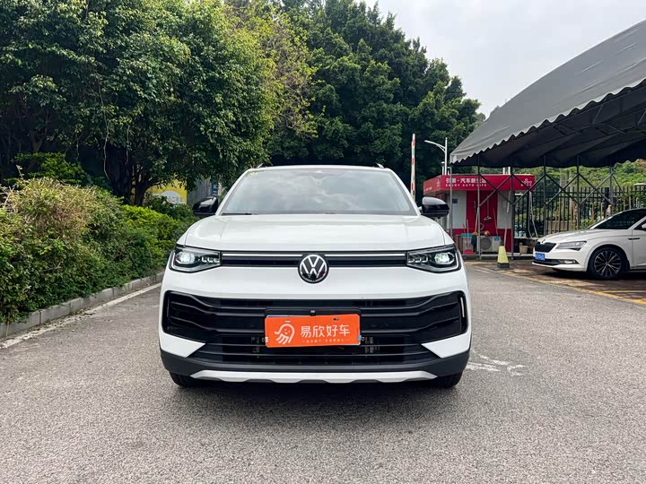 Фото 2 - Volkswagen Tharu