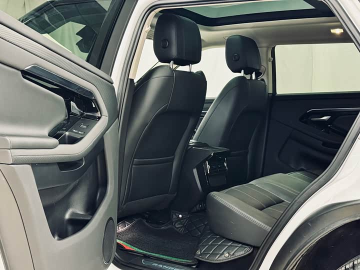 Land Rover Range Rover Evoque L 2024 2024款 极光L 200PS 流光熠雅版