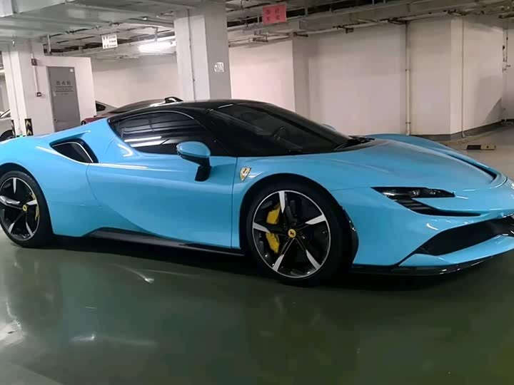 Фото 9 - Ferrari SF90