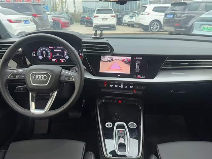Audi A3 2026 2026款 A3L Limousine 35TFSI 飞驰尊享型