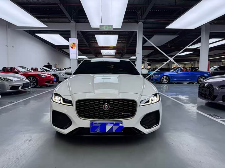 Фото 2 - Jaguar XF L