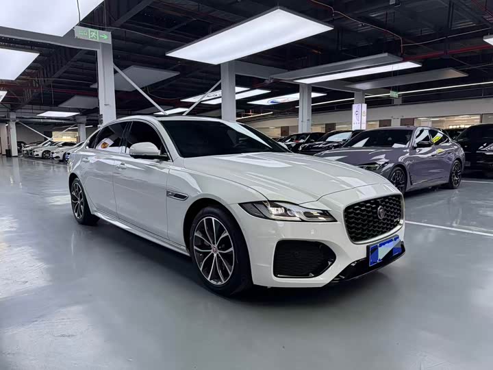 Фото 3 - Jaguar XF L