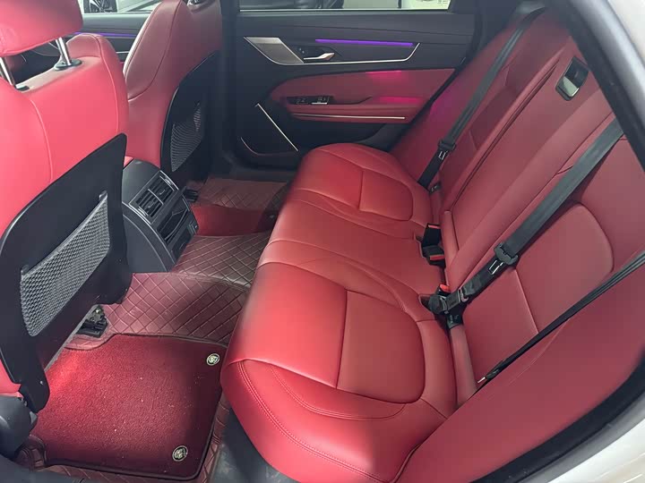 Фото 5 - Jaguar XF L