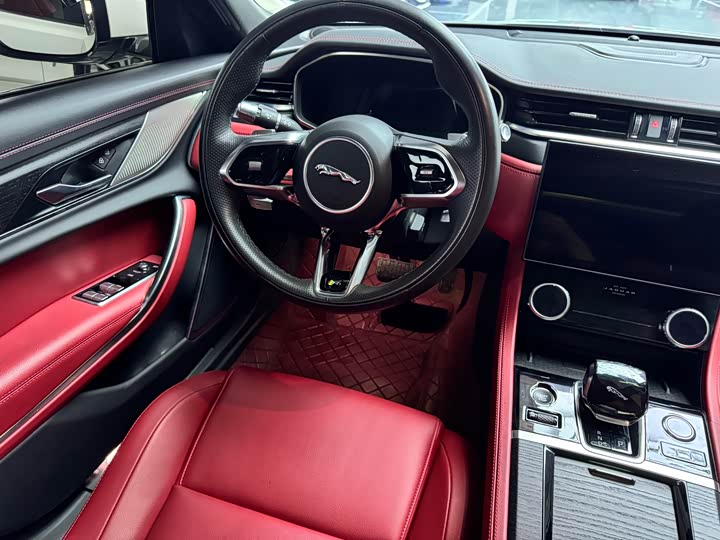 Фото 7 - Jaguar XF L