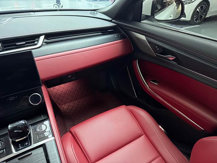 Фото 8 - Jaguar XF L