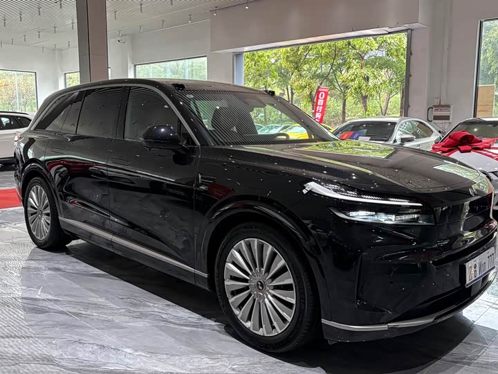 Фото 3 - Nio Onvo L90