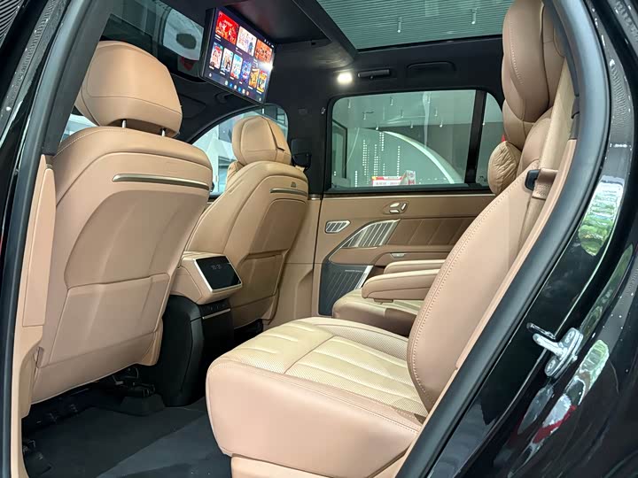 Фото 5 - Nio Onvo L90