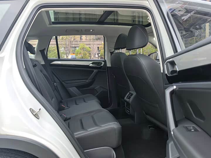Фото 6 - Volkswagen Tayron