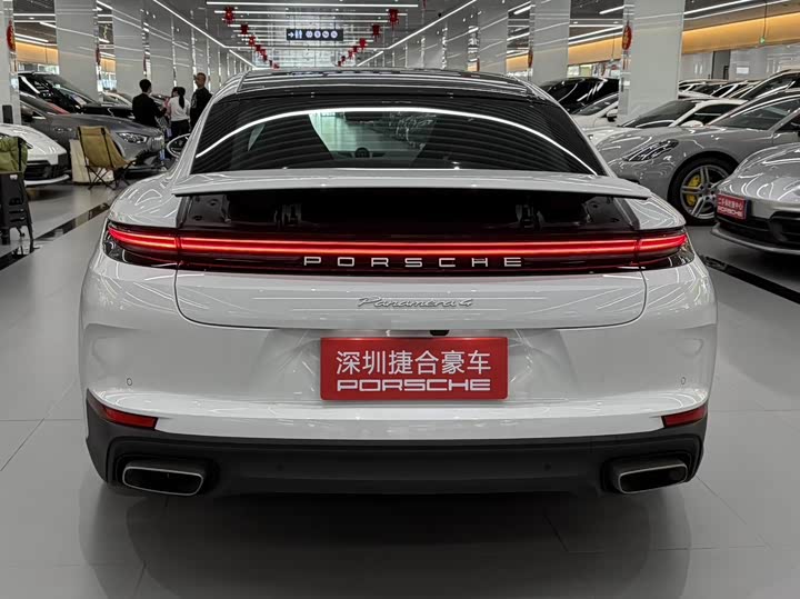 Фото 5 - Porsche Panamera