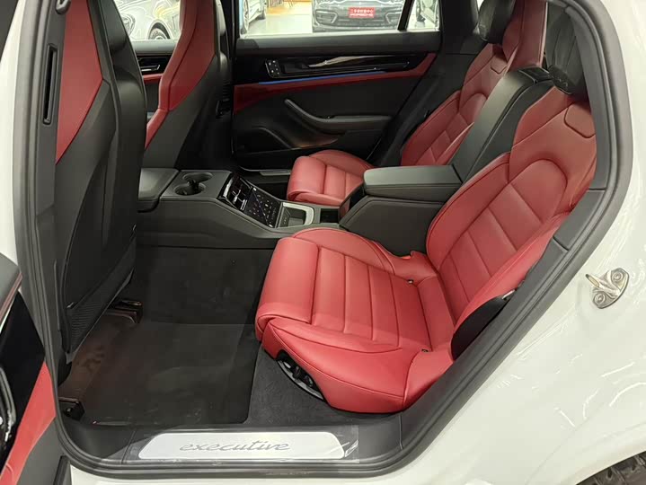 Фото 9 - Porsche Panamera