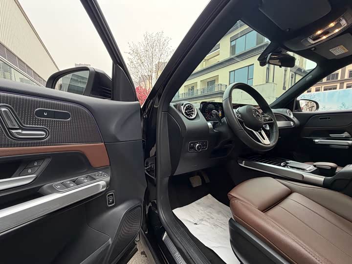 Mercedes-Benz GLB-Class 2022 2022款 GLB 200 时尚型