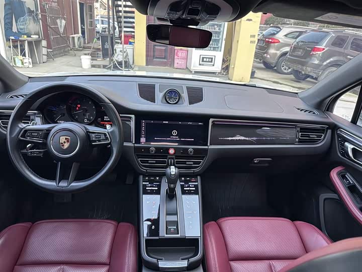 Фото 8 - Porsche Macan