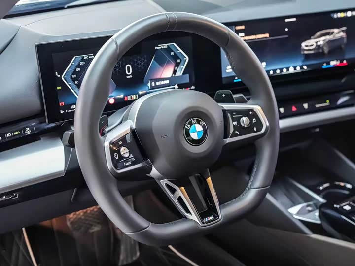 Фото 4 - BMW 5 Series