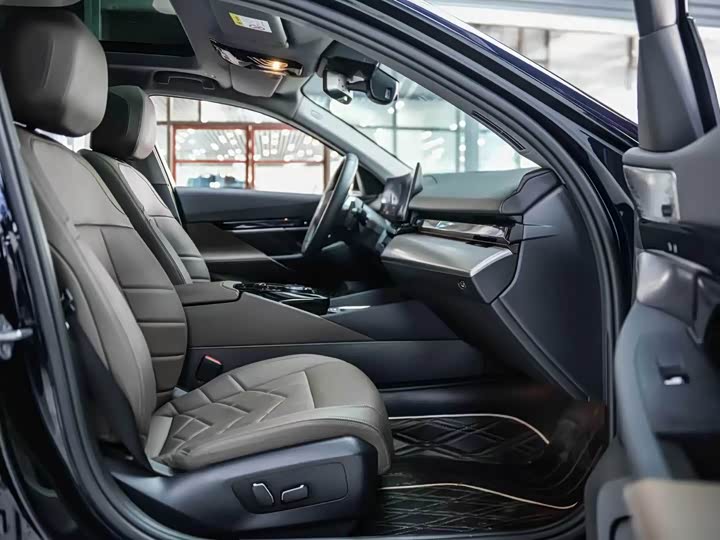 Фото 6 - BMW 5 Series