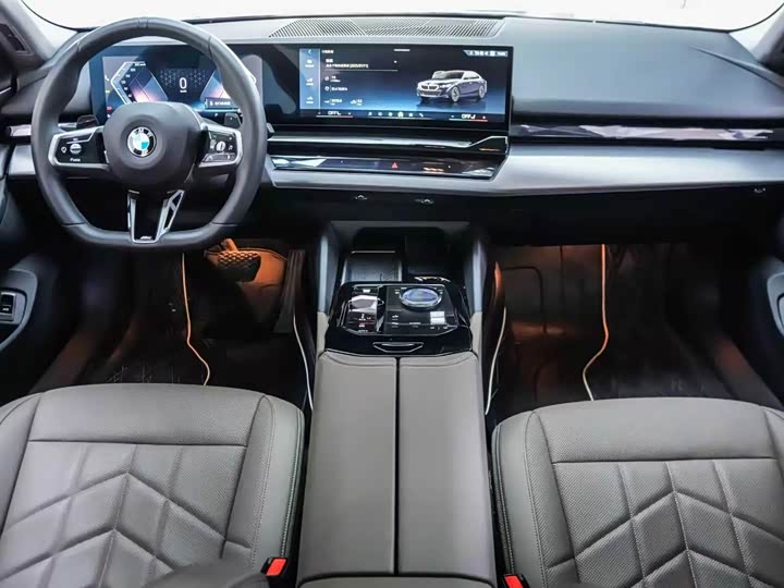 Фото 9 - BMW 5 Series