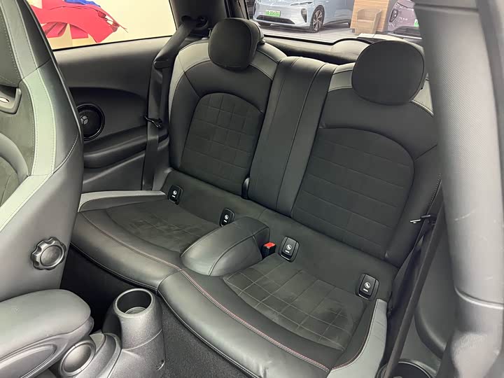 Mini Mini JCW 2022 2022款 2.0T JOHN COOPER WORKS ALL-IN