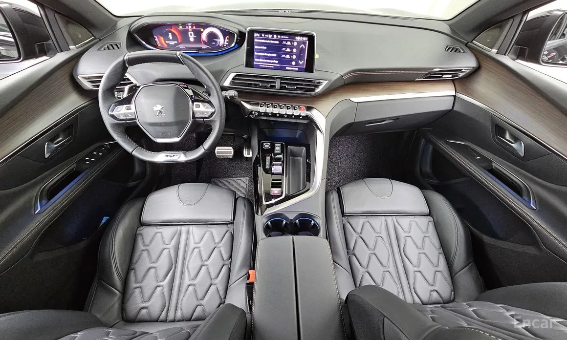 Фото 7 - Peugeot 5008