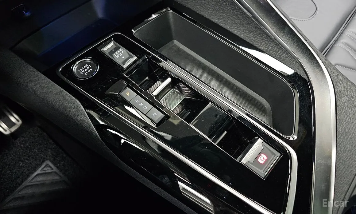 Фото 9 - Peugeot 5008