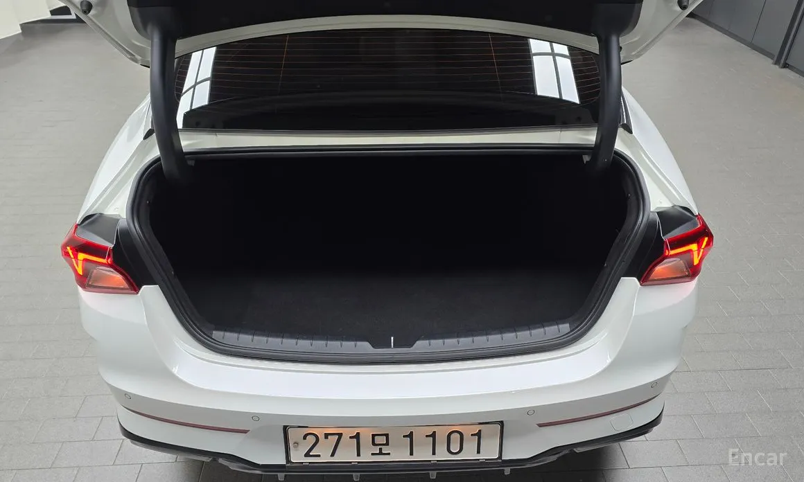 Фото 20 - Kia K5