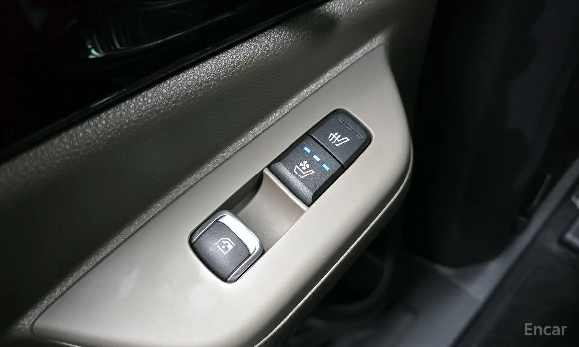 Фото 16 - Kia Carnival