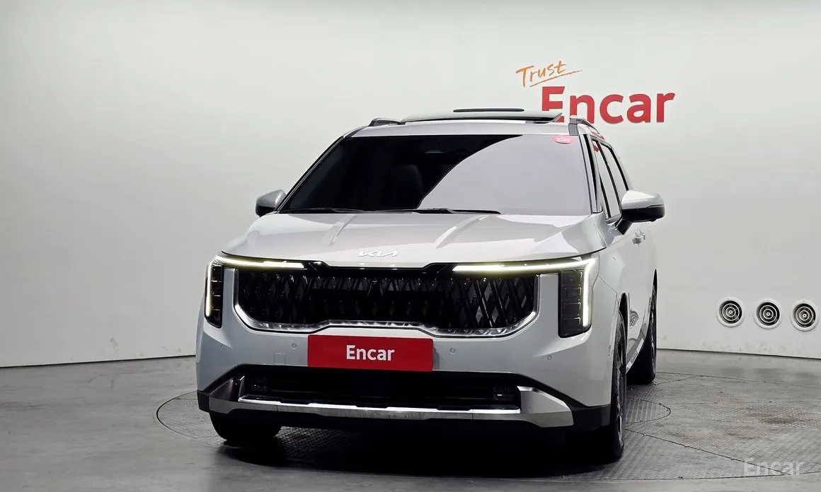 Фото 3 - Kia Carnival