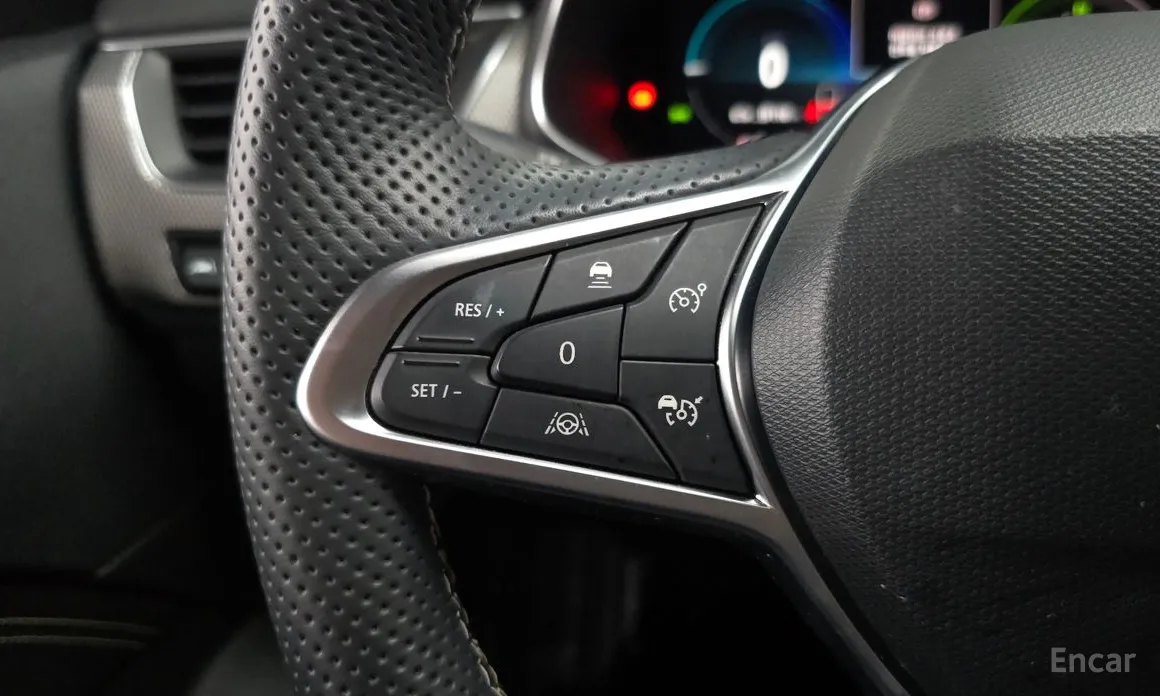 Renault Arkana 2024 1.6 E-TECH Iconic Design Package