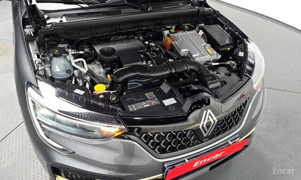 Renault Arkana 2024 1.6 E-TECH Iconic Design Package