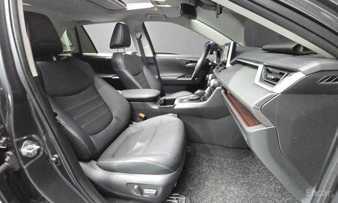 Toyota RAV4 2019 2,5 4WD Hybrid LTD