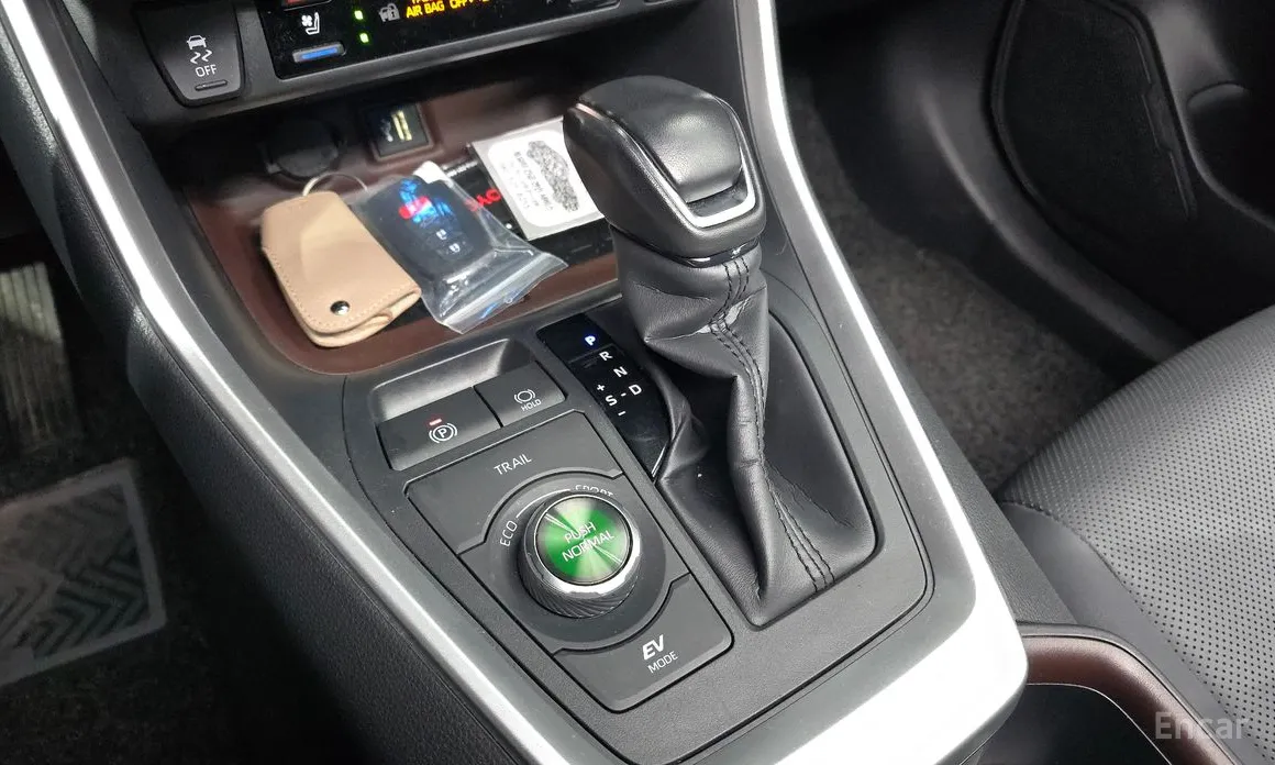 Toyota RAV4 2019 2,5 4WD Hybrid LTD