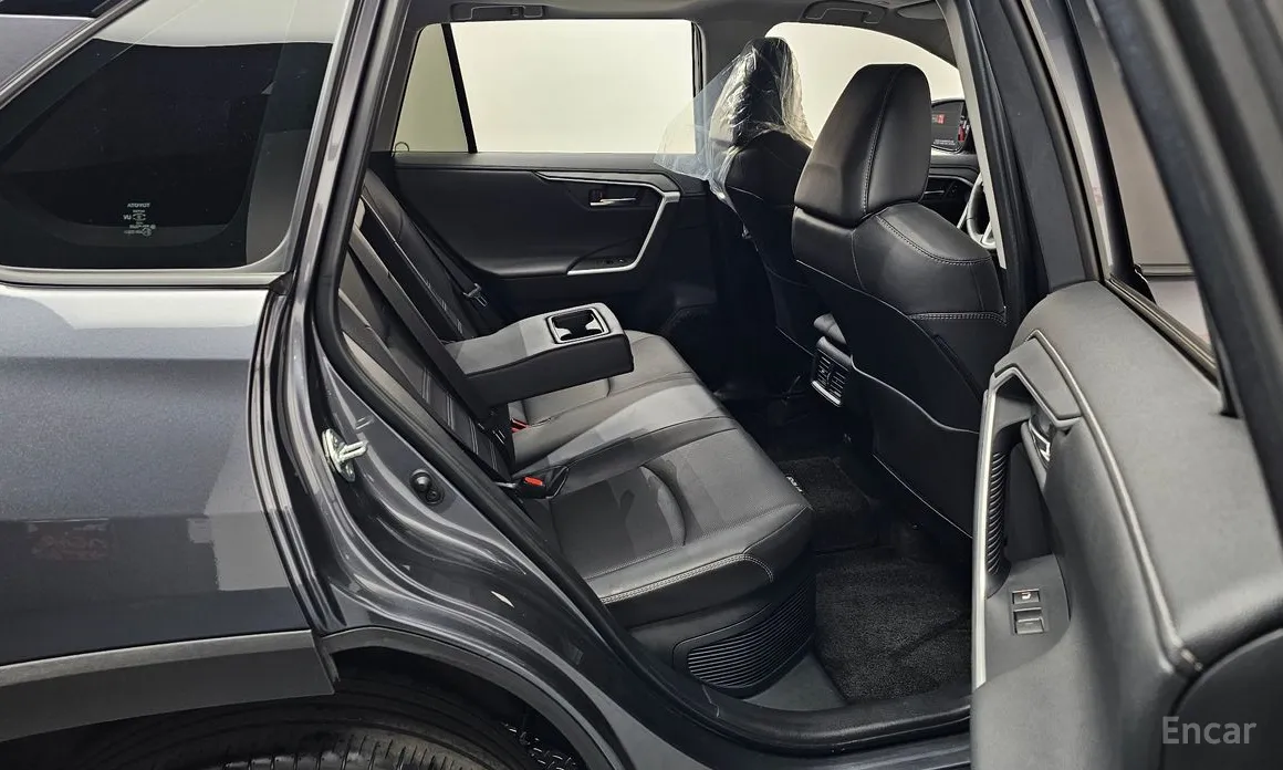 Toyota RAV4 2019 2,5 4WD Hybrid LTD