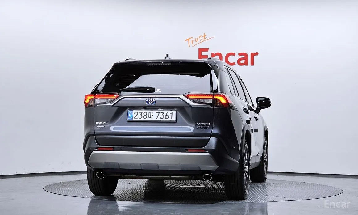 Toyota RAV4 2019 2,5 4WD Hybrid LTD
