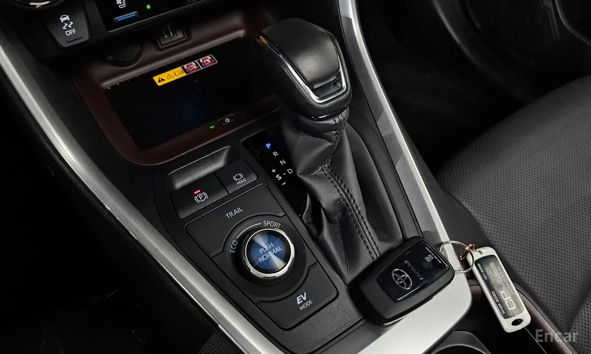 Toyota RAV4 2019 2,5 4WD Hybrid LTD