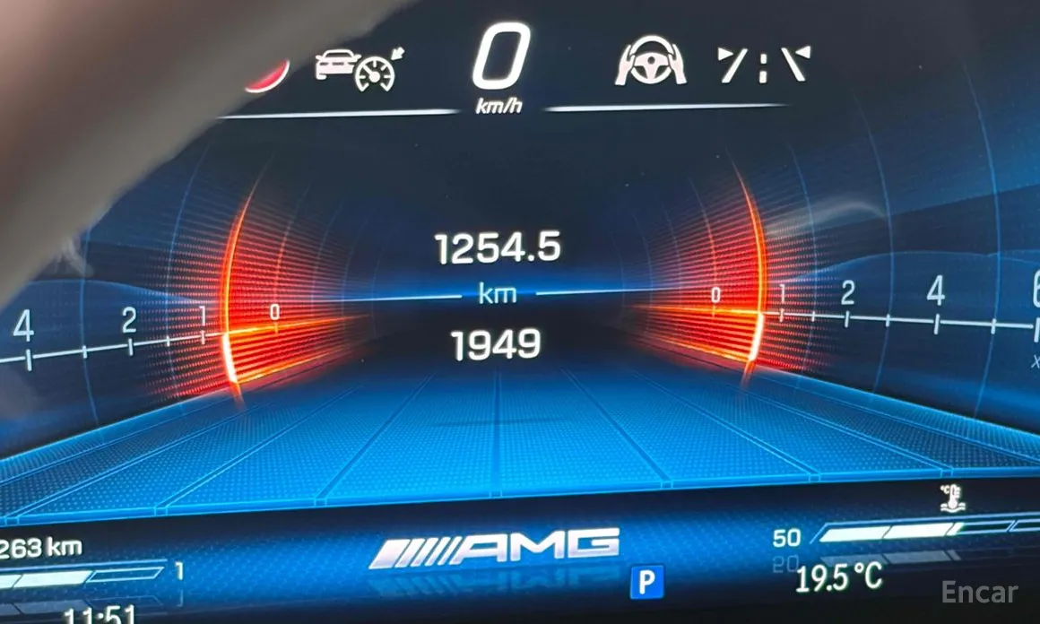 Mercedes-Benz SL-Class 2023 AMG SL63 4MATIC+ Manufaktur