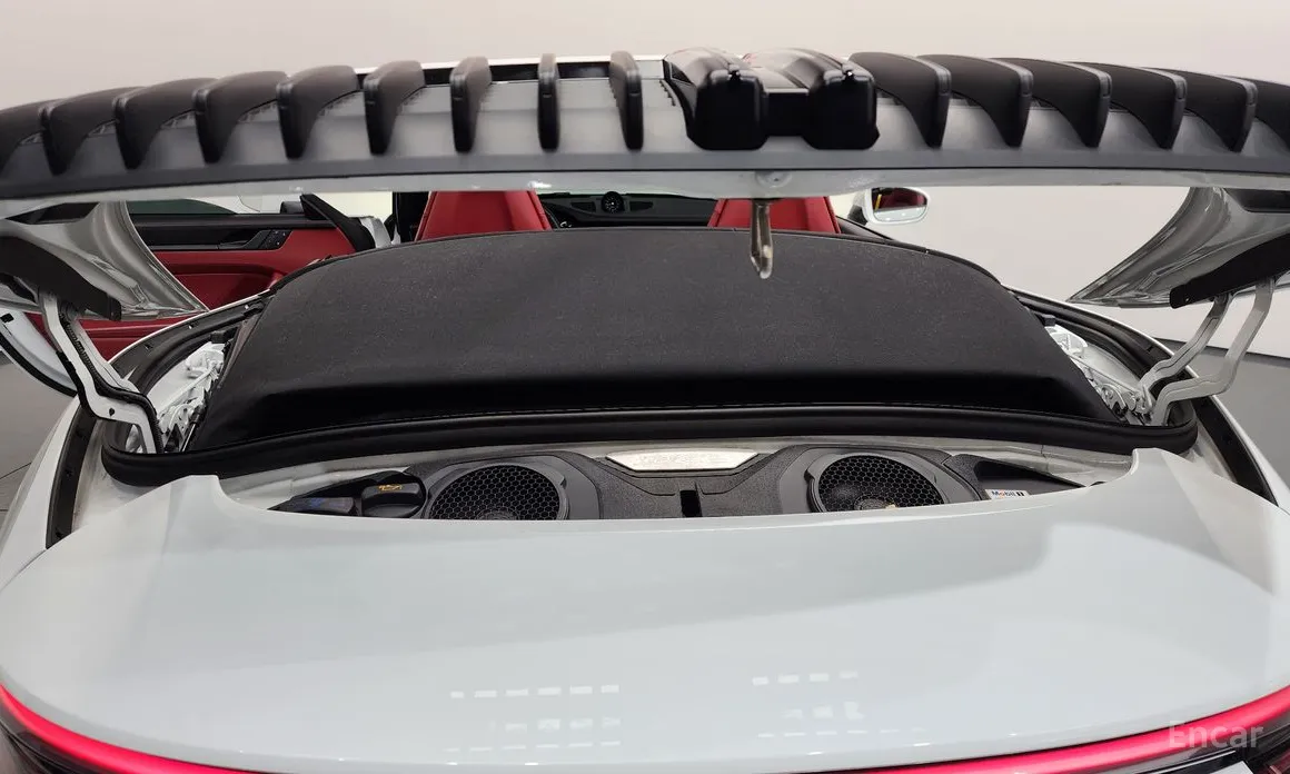 Porsche 911 2019 Carrera GTS Cabriolet
