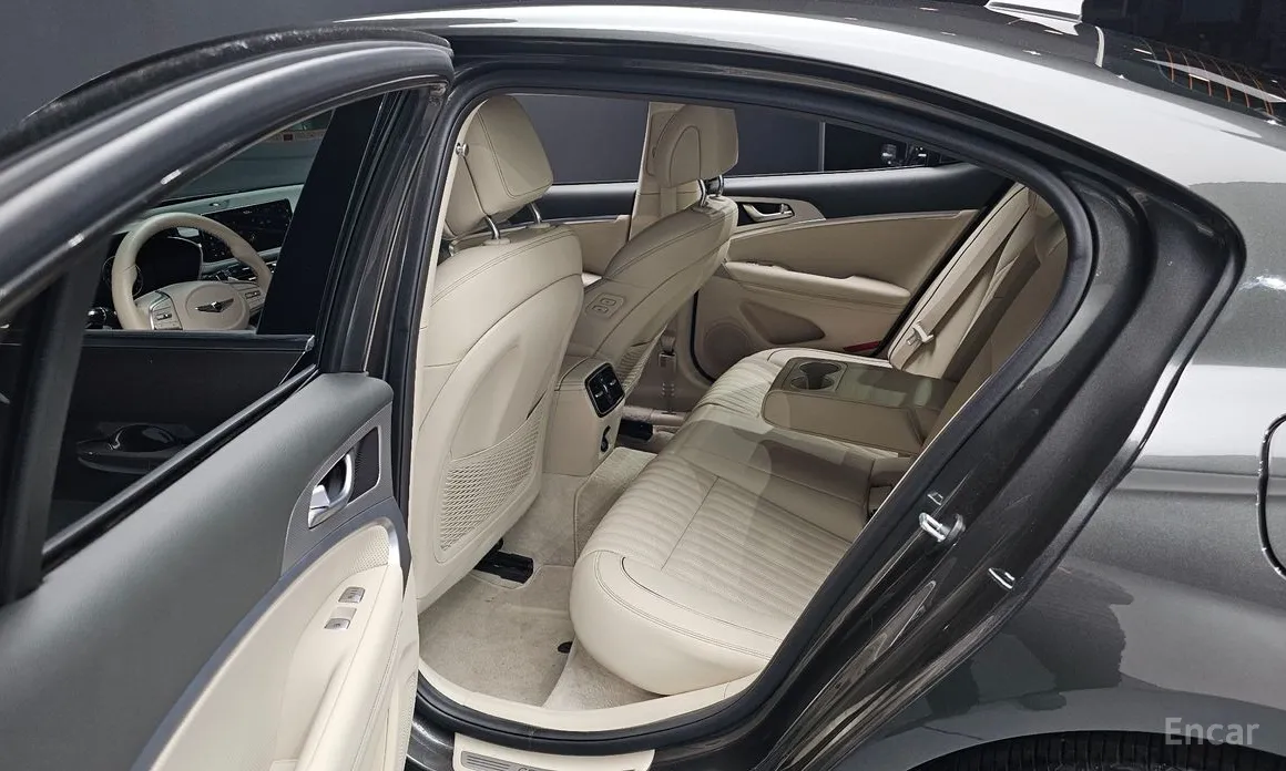 Genesis G70 2020 Gasoline 2.0T 2WD