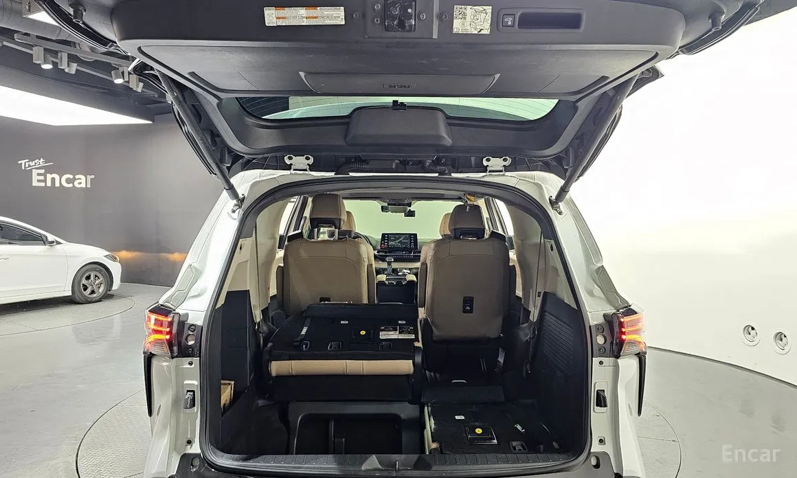 Фото 20 - Toyota Sienna