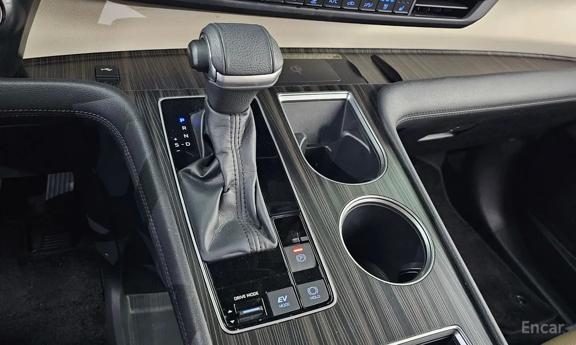 Фото 9 - Toyota Sienna