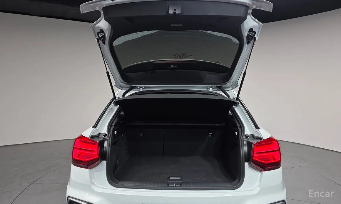 Audi Q2 2017 35 TDI Premium
