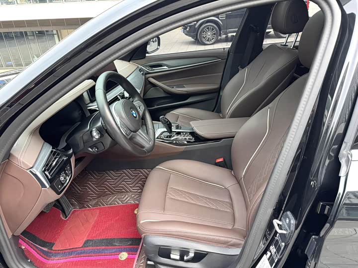 Zdjęcie 4 - BMW 5 Series
