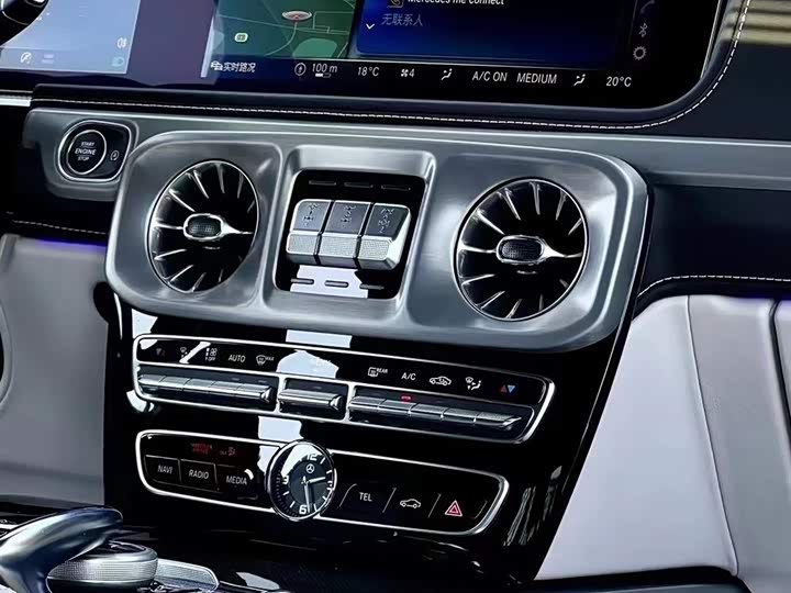 Фото 7 - Mercedes-Benz G-Class