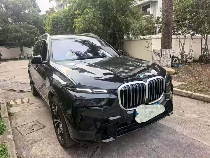 BMW X7 2024 2024款 xDrive40i 尊享型M运动套装