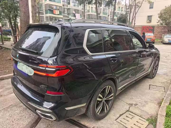 BMW X7 2024 2024款 xDrive40i 尊享型M运动套装