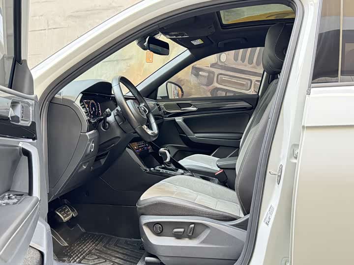 Фото 8 - Volkswagen Tayron