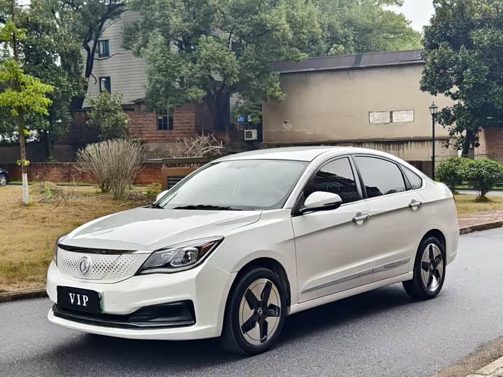 Dongfeng Aeolus E70 2022 2022款 500 超享版