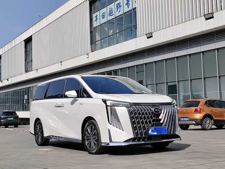 Фото 3 - GAC Trumpchi M8