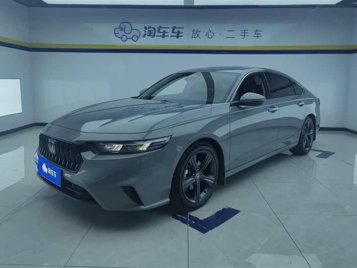 Фото 1 - Honda Inspire