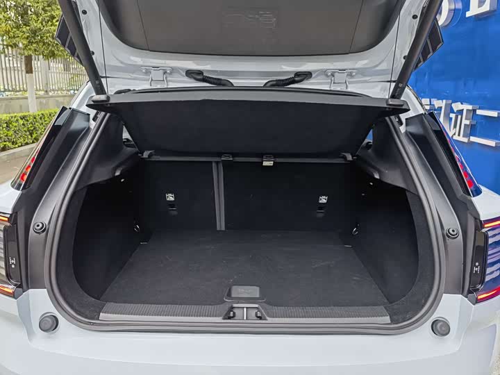 Volvo EX30 2025 2025款 后驱长续航版 Plus